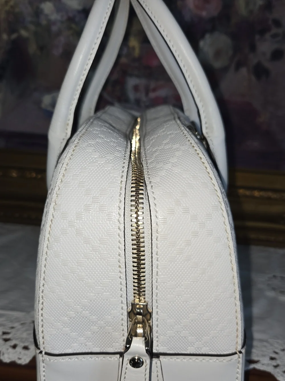 Gucci White Leather Dome Satchel Bag - Picture 5 of 7